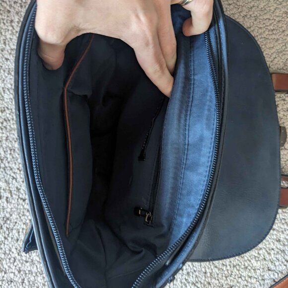 Dark Academia Modcloth Blue "Authentically Academic" Crossbody Faux Leather Bag - Picture 2 of 3